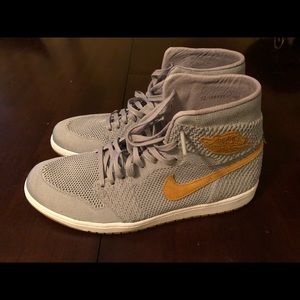 Nike Air Jordan 1 Flyknit Retro Basketball Shoe